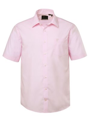 Chemise rose clair à boutons avec manches courtes, col, poche poitrine simple et logo brodé. Tissu en coton lisse avec une coupe classique.