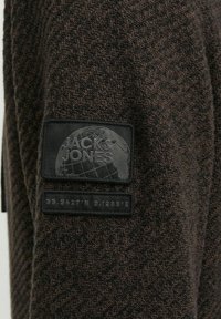 Jack & Jones CLASSIC - Jersey de punto - seal brown