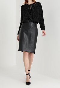 Rich & Royal Neuletakki - black