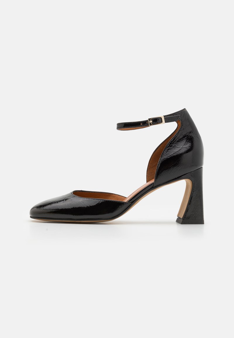 ÁNGEL ALARCÓN Klasiski papēži - black