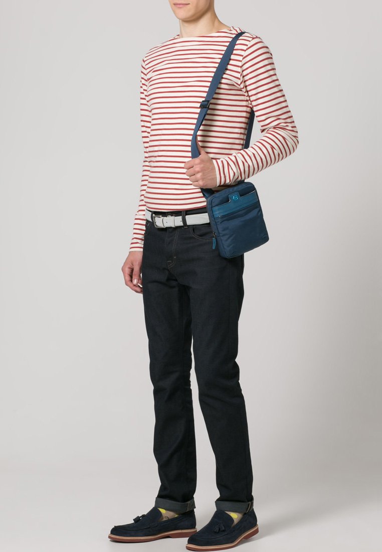 Piquadro SIGNO PORTA IPAD MINI - Bandolera - avio/gris azulado - Zalando.es