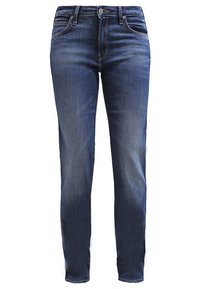 Jean en denim bleu foncé avec une coupe droite, comportant cinq poches, une fermeture à bouton à l'avant et un léger délavage sur les cuisses.