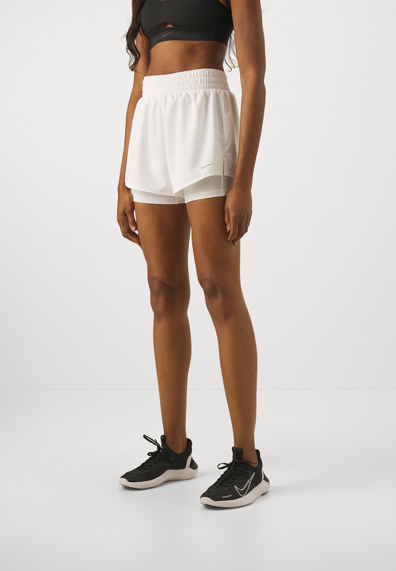 Nike Performance - ONE SHORT - Sporta šorti - white/silver, Palielināt