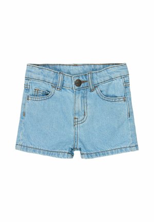 Jasnoniebieskie szorty jeansowe z przednim guzikiem, zamkiem błyskawicznym, szlufkami na pasek i designem z pięcioma kieszeniami na białym tle.
