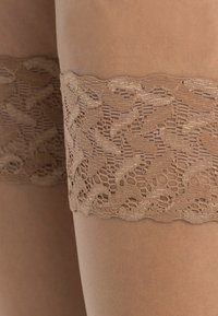 FALKE SHELINA 12 DENIER ULTRA-SHEER - Collants - white