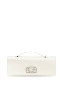 Clutch de cuero blanco con forma rectangular, que cuenta con un asa superior y un acento de hardware en tono plateado en forma de un logo adornado con strass.