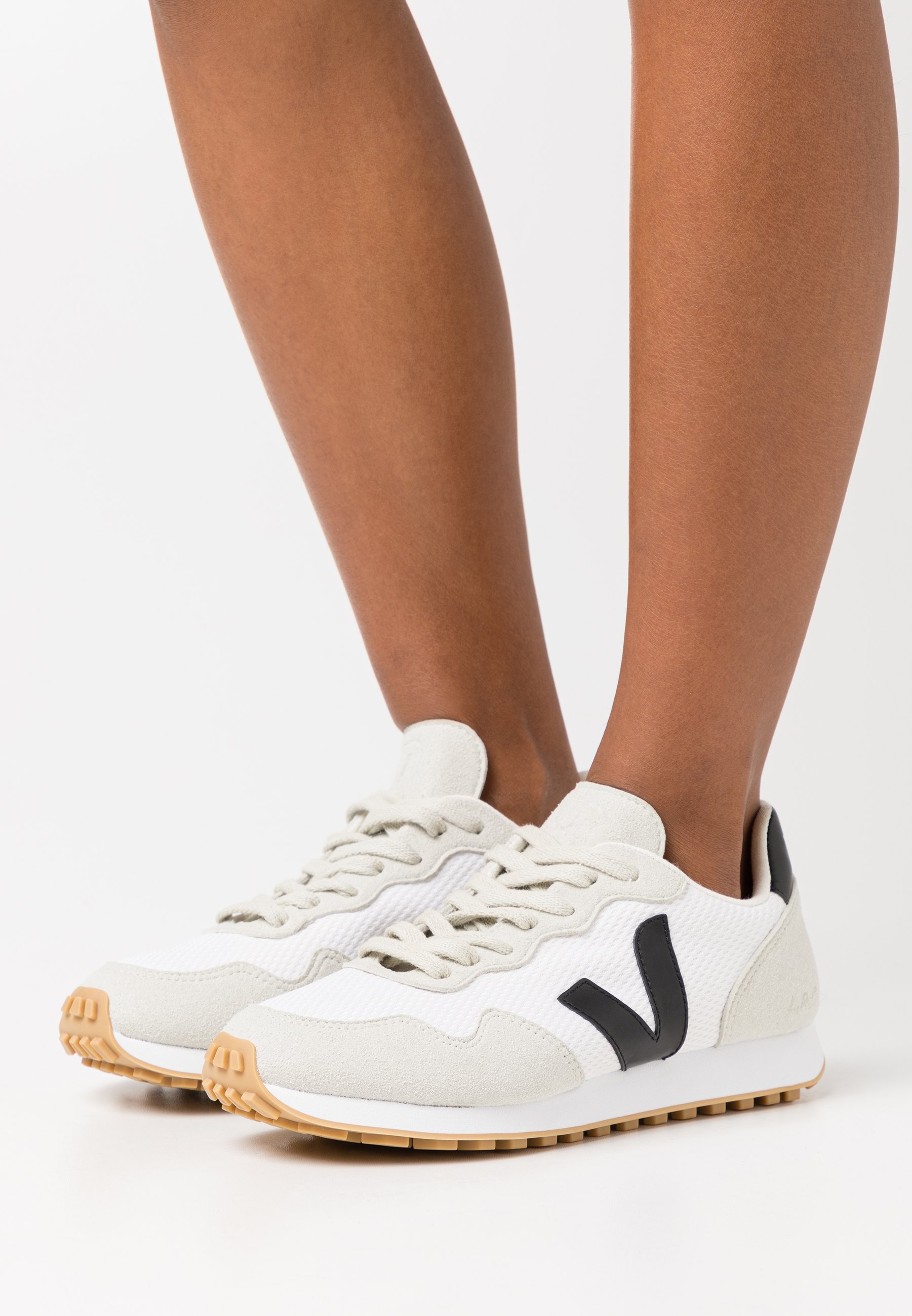 Veja SDU REC Baskets basses white/black/natural/blanc