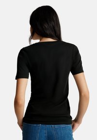 United Colors of Benetton WITH V-NECK - T-shirt basique - black