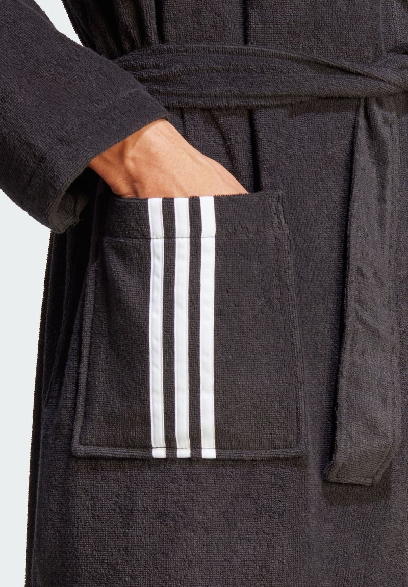 adidas dressing gown