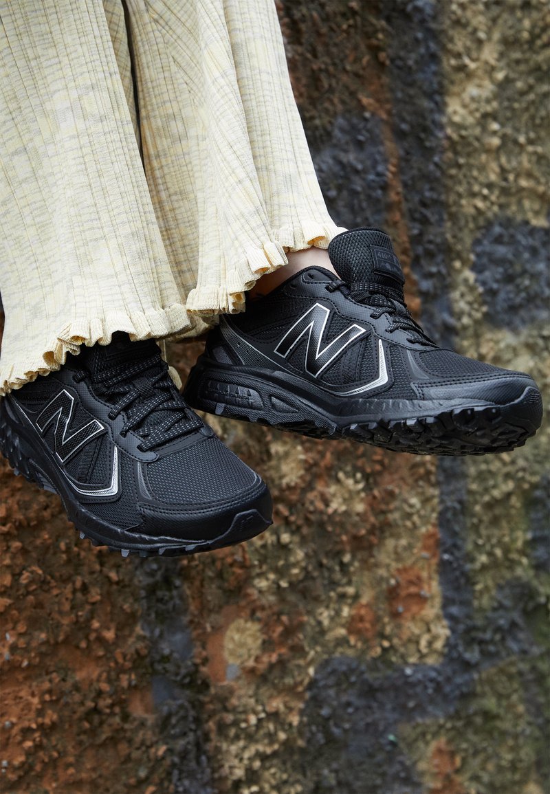 new balance mt410