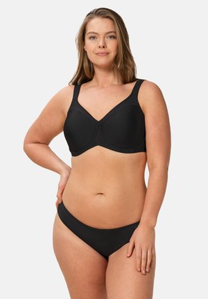 Conjunto de lencería negra de dos piezas que incluye un sujetador con tirantes anchos y un diseño liso y de apoyo, acompañado de una parte inferior tipo bikini a juego.