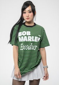 Paradiso Clothing BOB MARLEY EXODUS STRIPED LOGO - Print T-shirt - green