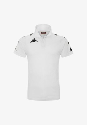 Polo shirt bianco in cotone, con un logo nero su ciascuna spalla e una patta con tre bottoni. Vestibilità classica con maniche corte.