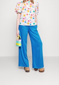 HUGO Tygbyxor - blue