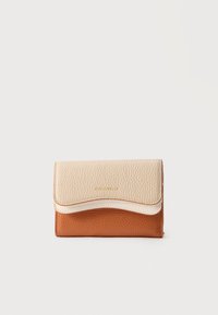 Neizvēlēts, crab/pear/sands