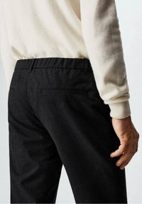 Mango Kalhoty - mottled dark grey