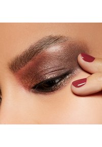 MAC DAZZLESHADOW LIQUID złoty