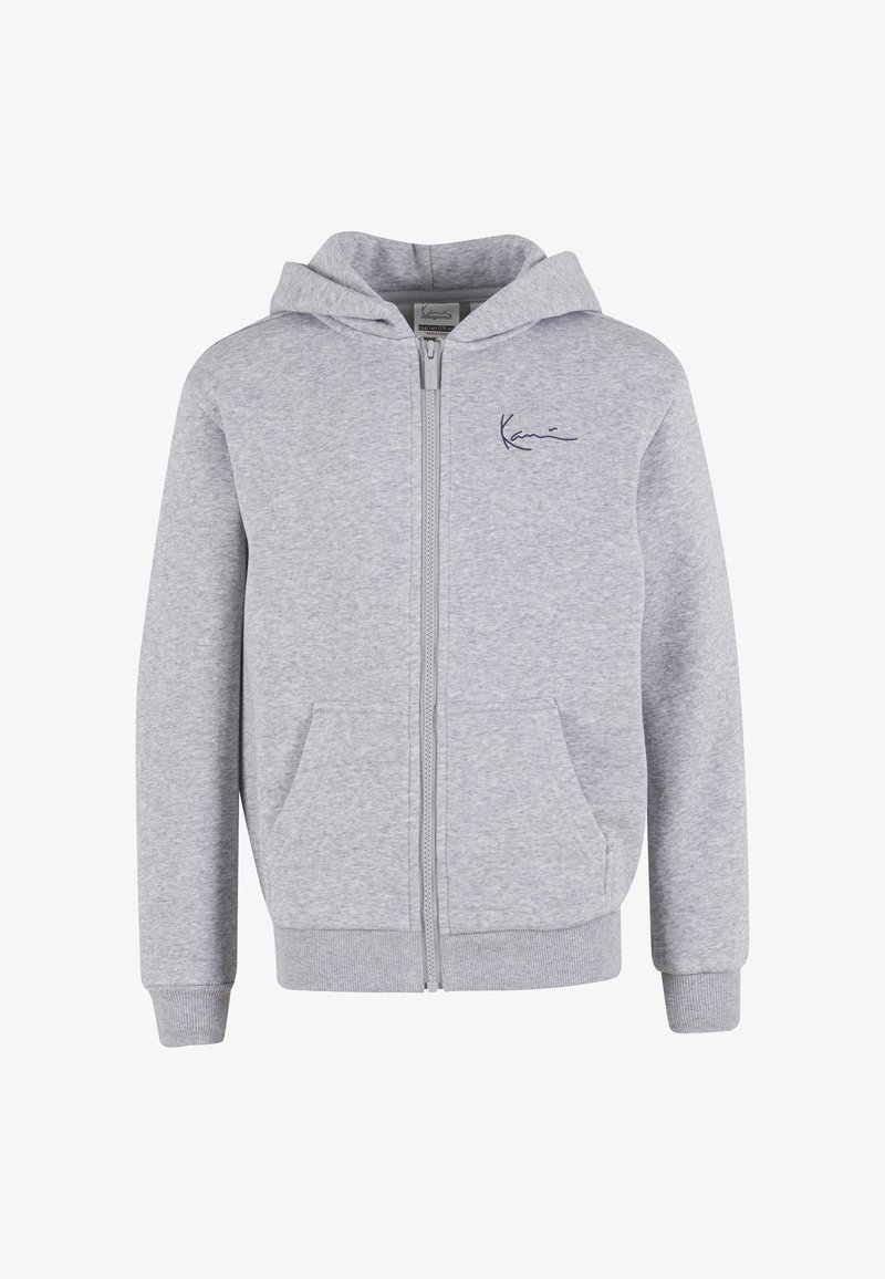 Lysegrå hættetrøje med fuld lynlås, forlommer, ribstrikkede manchetter og kant, påsyet hætte samt lille sort signaturlogo på brystet.