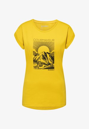 Żółta damska koszulka z czarną grafiką przedstawiającą góry, promienie słoneczne i małe budynki, z napisami "COURMAYEUR" i "MAMMUT" na froncie.
