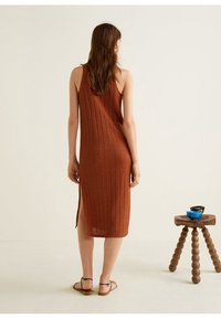 Mango Pletené šaty - orange