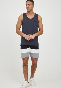 INDICODE JEANS IDCAUL - Kratke hlače - navy