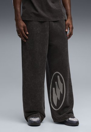 Puma, WIDE UNISEX, czarny