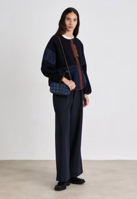 sessùn DIVINOU BRAIDED - Borsa a tracolla - denim blue