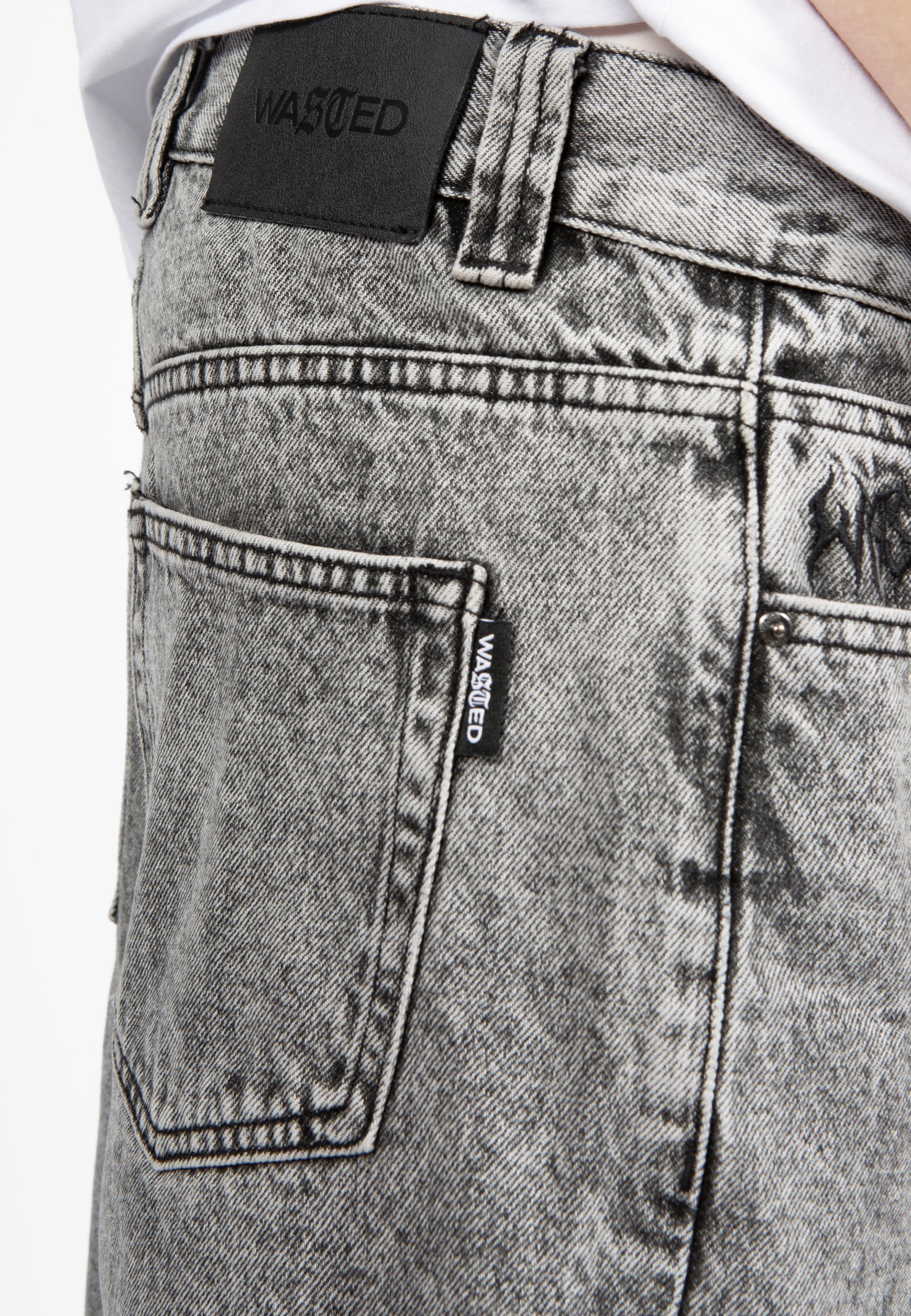 Wasted Paris CASPER SNOW UNISEX - Denim shorts - grey/grey