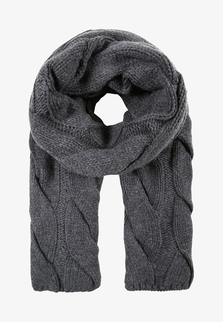 Écharpe en laine tricotée gris foncé avec un motif torsadé, pliée en boucle avec les deux extrémités pendantes.