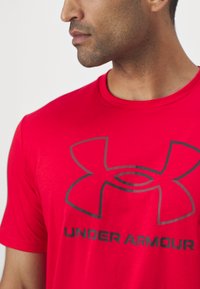 Under Armour FOUNDATION - Camiseta deportiva - red/black
