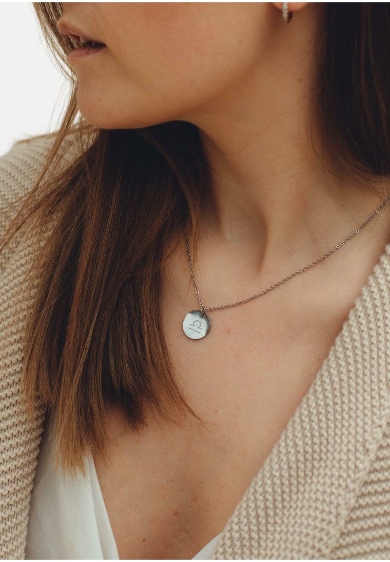 Damen Halsketten | GOOD.designs WAAGE Halskette silber/silberfarben - FJ05304 Damen Halsketten | GOOD.designs WAAGE Halskette silber/silberfarben - FJ05304