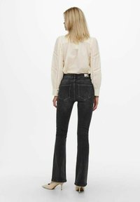 ONLY ONLMILA  - Alt laienevad teksad - black denim