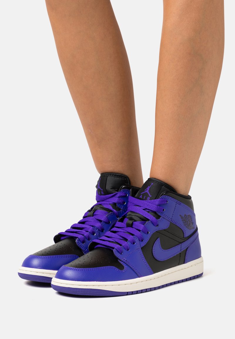 air jordan 1 mid black dark concord