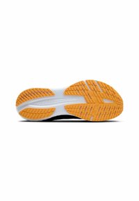 Suola di scarpa sportiva nera con un motivo di battistrada in gomma arancione testurizzata e un intersuola bianca. Presenta scanalature per una migliore aderenza.