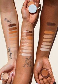 Ere Perez ARNICA CONCEALER - Concealer - chai