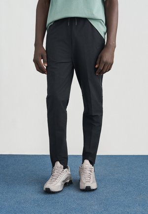 DRILL - Spodnji deli trenirk - black