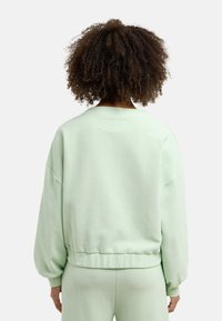 Bruno Banani Stickad tröja - grün