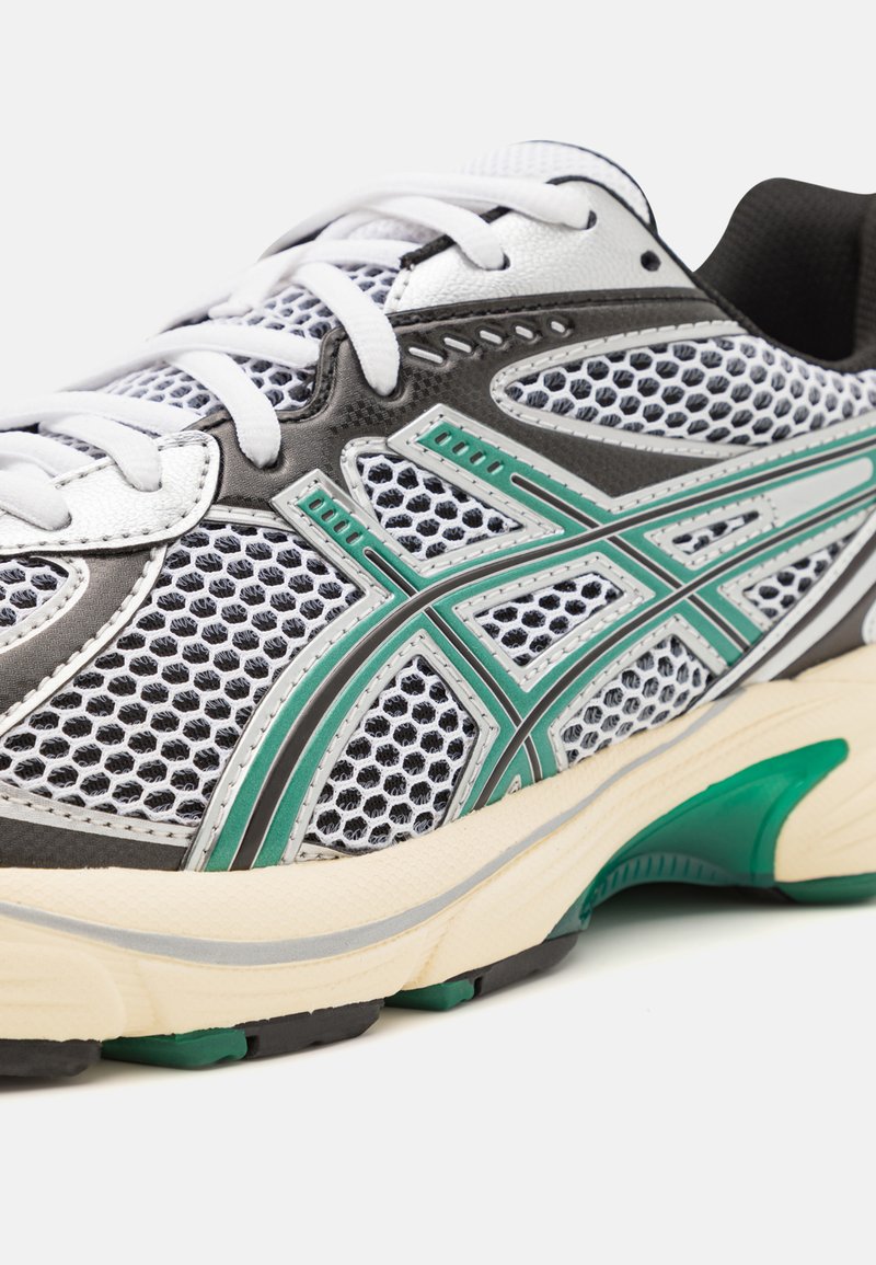 ASICS SportStyle GT-2160 UNISEX - Trainers - white/jasper green 