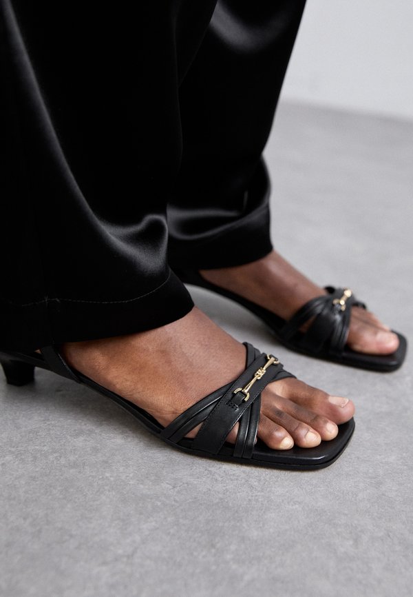 LENA - Classic heels