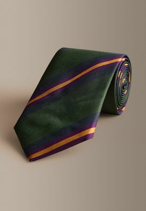 Next, Slips - green