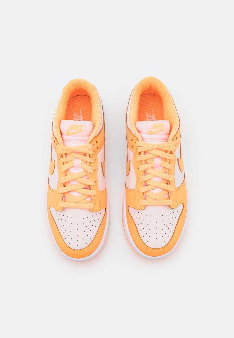 peaches cream dunks
