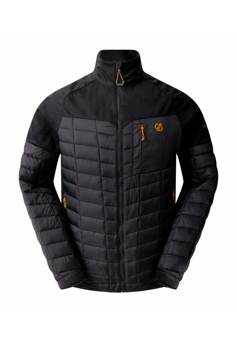 Schwarze isolierte Jacke mit gestepptem Muster, hohem Kragen, durchgehendem Reißverschluss und orangefarbenen Akzenten an Taschen und Logo. Leichtes Design, das sich gut für das Schichten eignet.