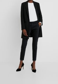Mos Mosh Cappotto classico - black