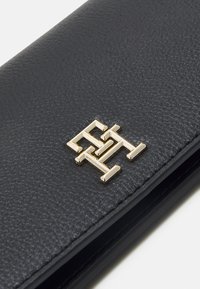 Tommy Hilfiger CASUAL LARGE WALLET - Portfel
