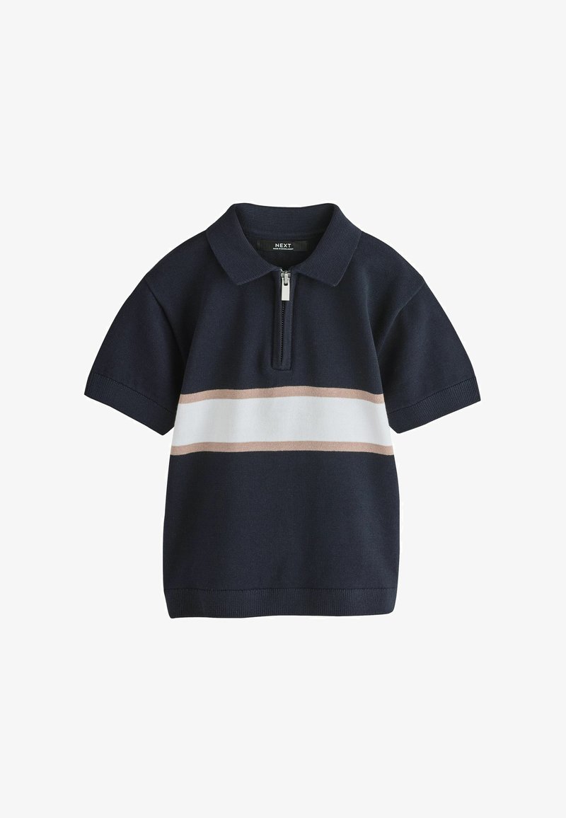 Polo en maille manches courtes bleu marine avec rayures horizontales beige et blanches et col à demi-fermeture éclair à l'avant.