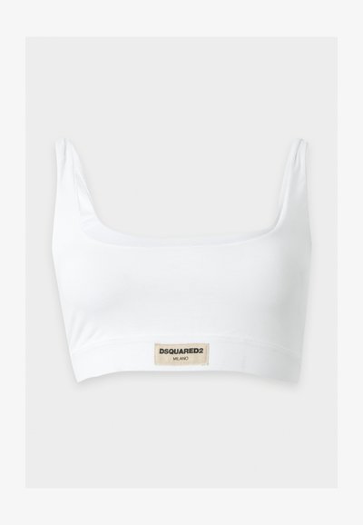Débardeur court blanc avec encolure carrée et larges bretelles, avec une petite étiquette beige avec le texte "DSQUARED2 MILANO" à l'ourlet.