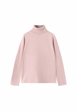 Pull à col roulé à manches longues rose clair avec une texture simple et lisse et un col côtelé sur fond blanc.