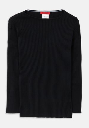 Maglietta nera a maniche lunghe con scollo rotondo. Presenta un design aderente e polsini leggermente allungati. Etichetta visibile sul collo.