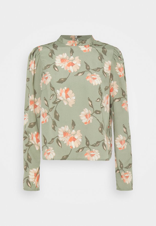 PCGYLLIAN - Longsleeve - shadow