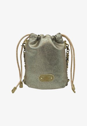 Petit sac bourse métallique doré avec deux sangles latérales et une étiquette cousue portant l'inscription « milo louise paris » à l'avant.